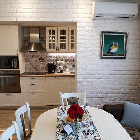 Central Varna Apartment - Lets4Holiday Экстерьер фото