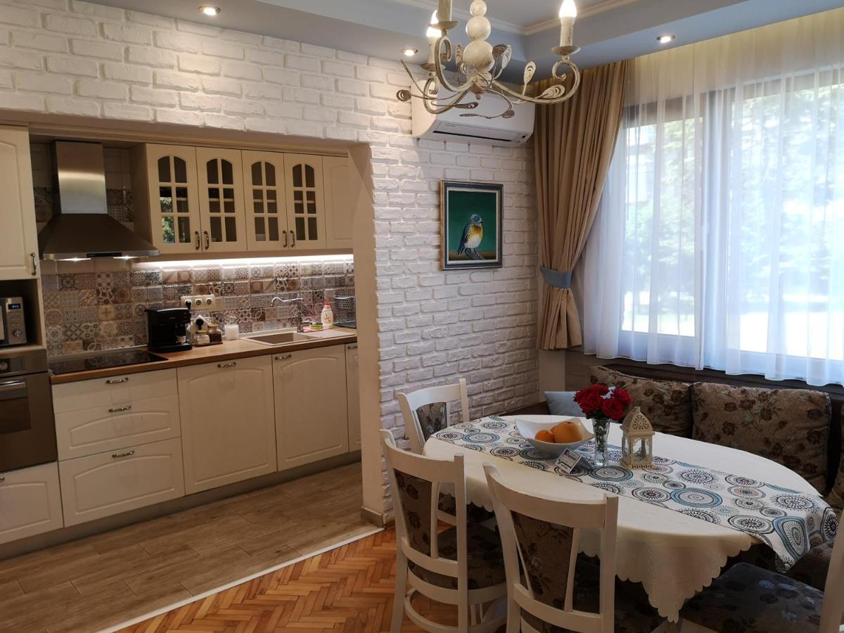 Central Varna Apartment - Lets4Holiday Экстерьер фото