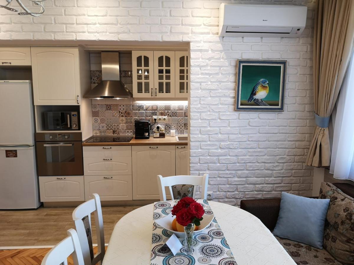 Central Varna Apartment - Lets4Holiday Экстерьер фото