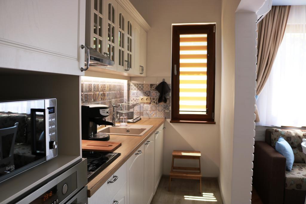 Central Varna Apartment - Lets4Holiday Экстерьер фото